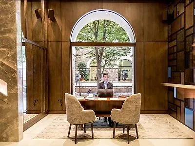 Devonshire Club & Hotel London